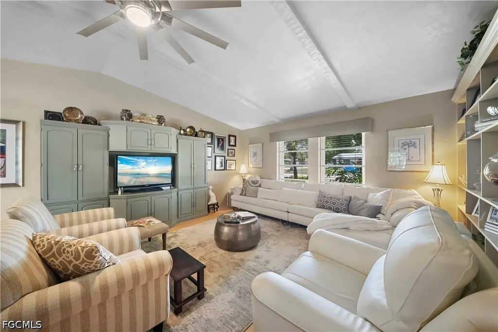 8713 Crest Lane Fort Myers FL 33907