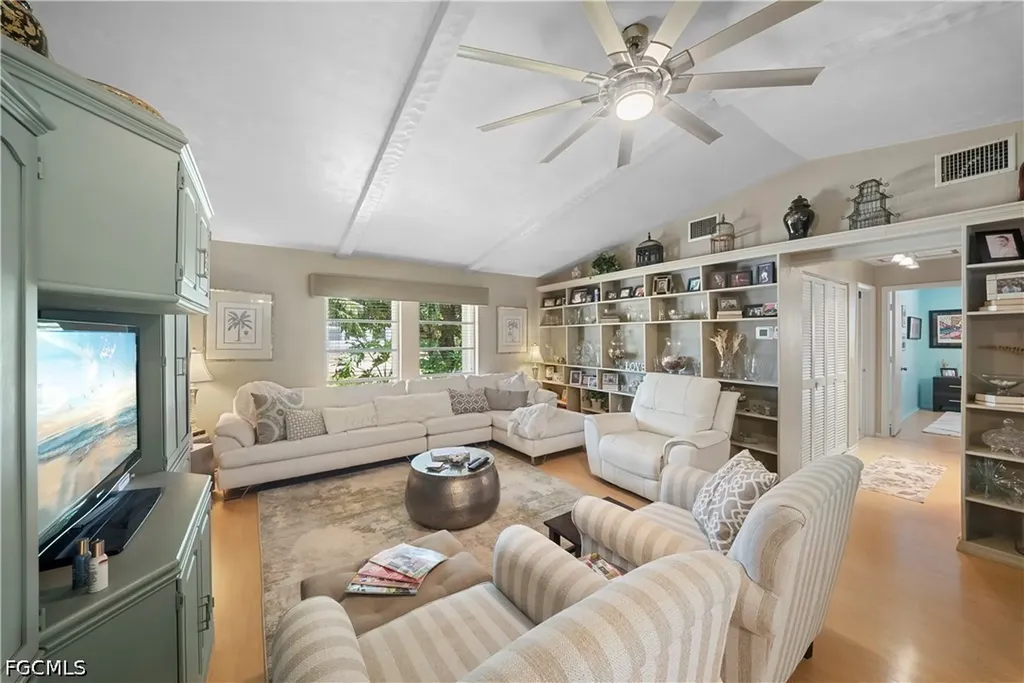 8713 Crest Lane Fort Myers FL 33907