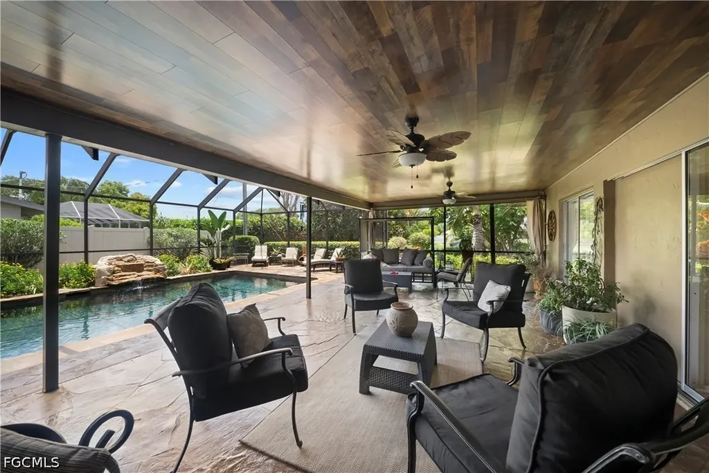 8713 Crest Lane Fort Myers FL 33907