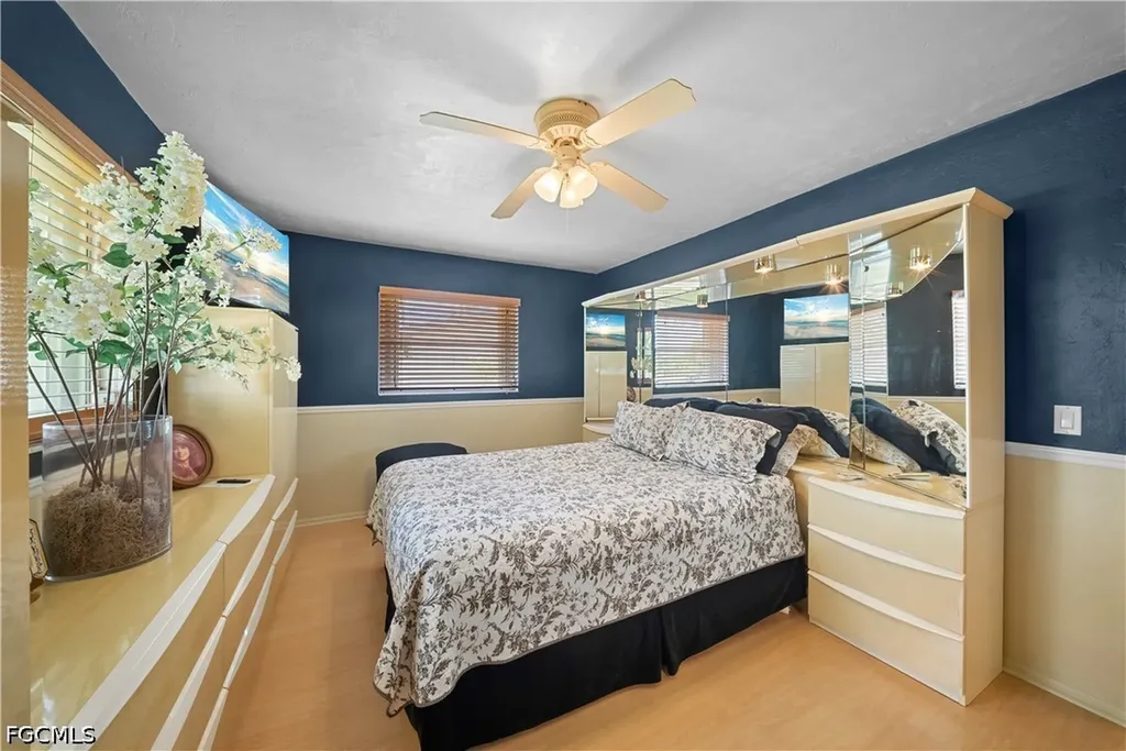 8713 Crest Lane Fort Myers FL 33907