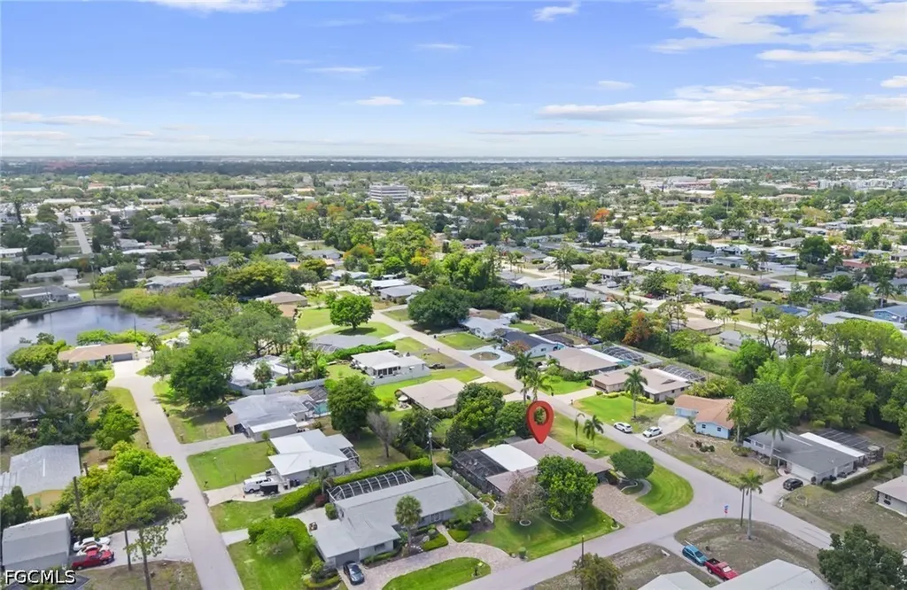 8713 Crest Lane Fort Myers FL 33907