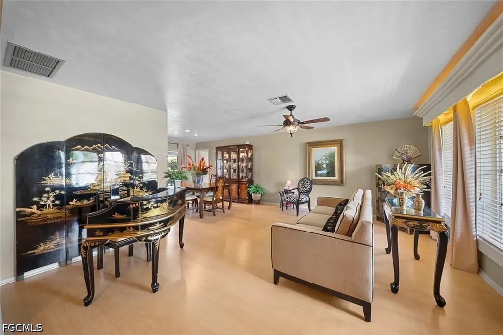 8713 Crest Lane Fort Myers FL 33907