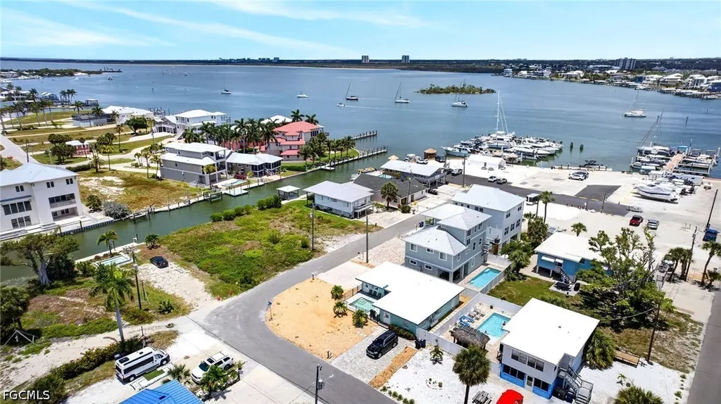 412 Harbor Court Fort Myers Beach FL 33931