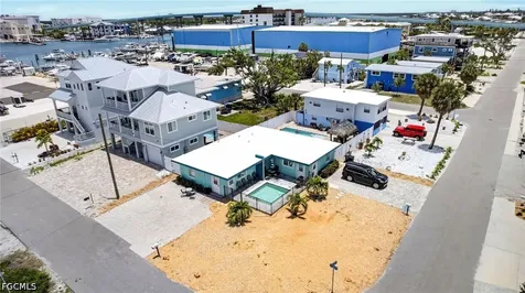 412 Harbor Court Fort Myers Beach FL 33931