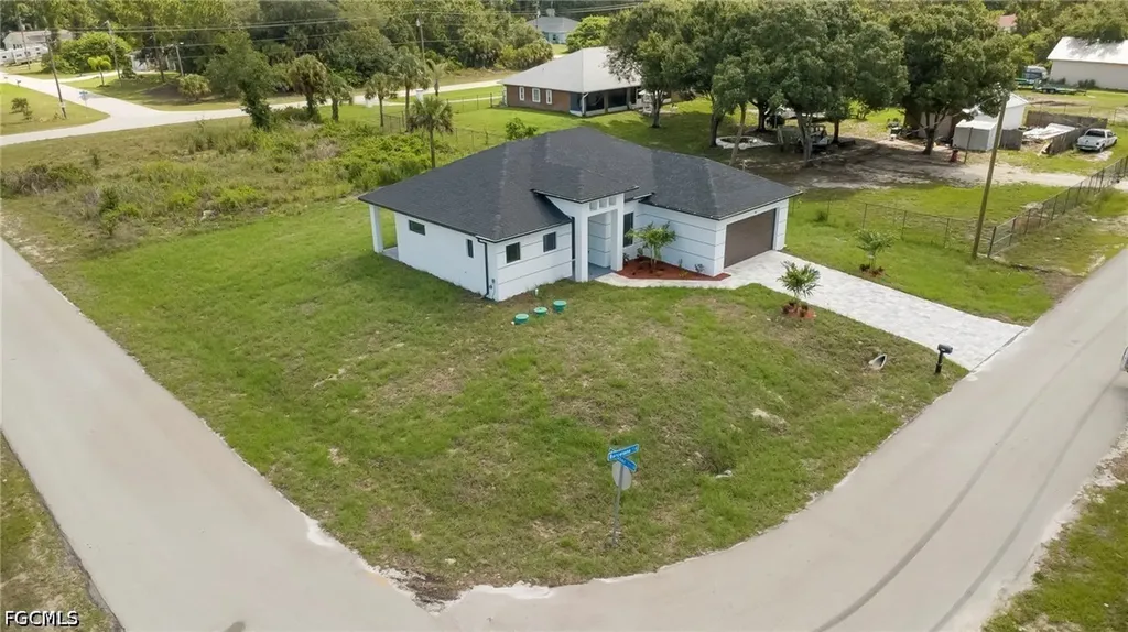 931 Barcelona Street E Lehigh Acres FL 33974