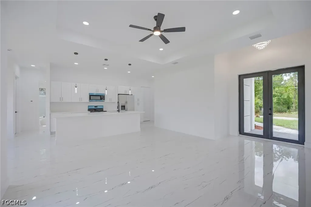 931 Barcelona Street E Lehigh Acres FL 33974