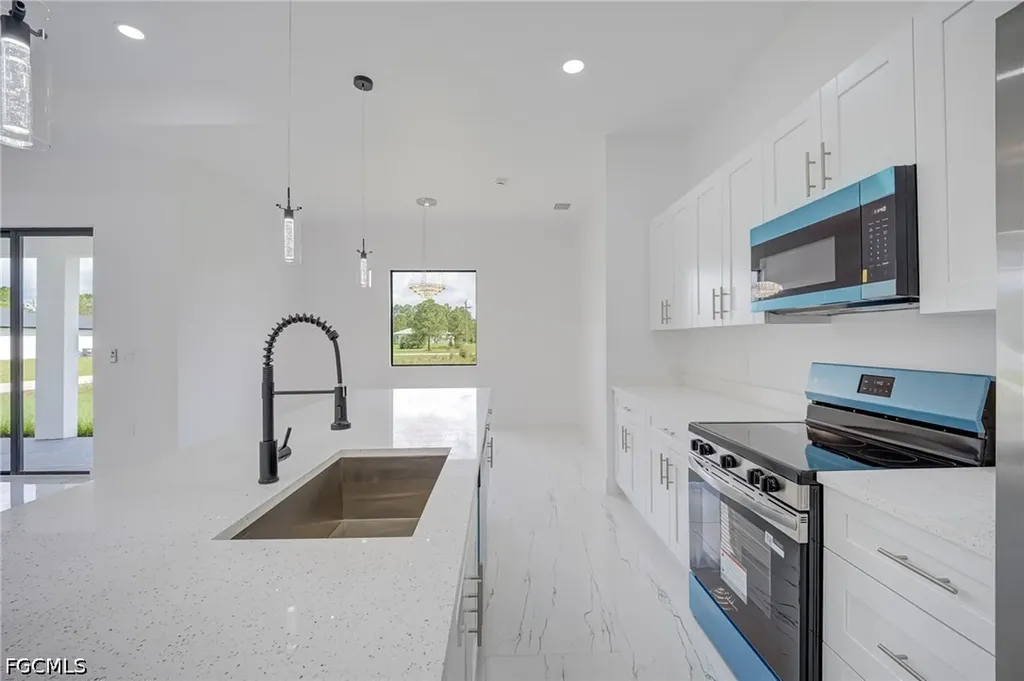 931 Barcelona Street E Lehigh Acres FL 33974