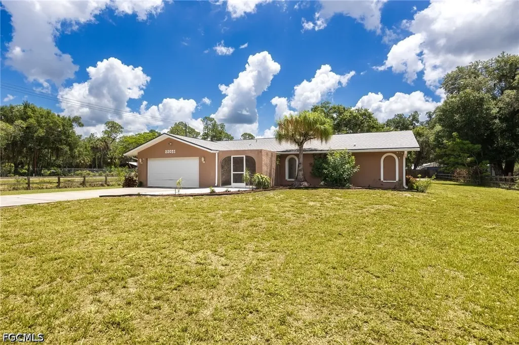 22031 Edwards Drive Alva FL 33920