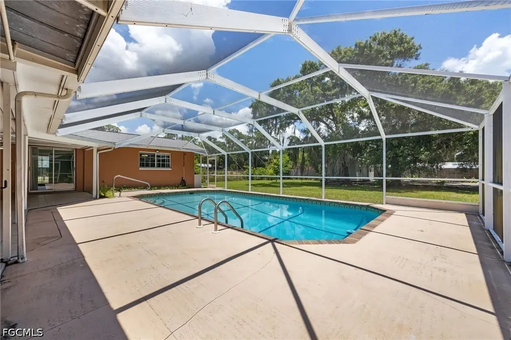 22031 Edwards Drive Alva FL 33920