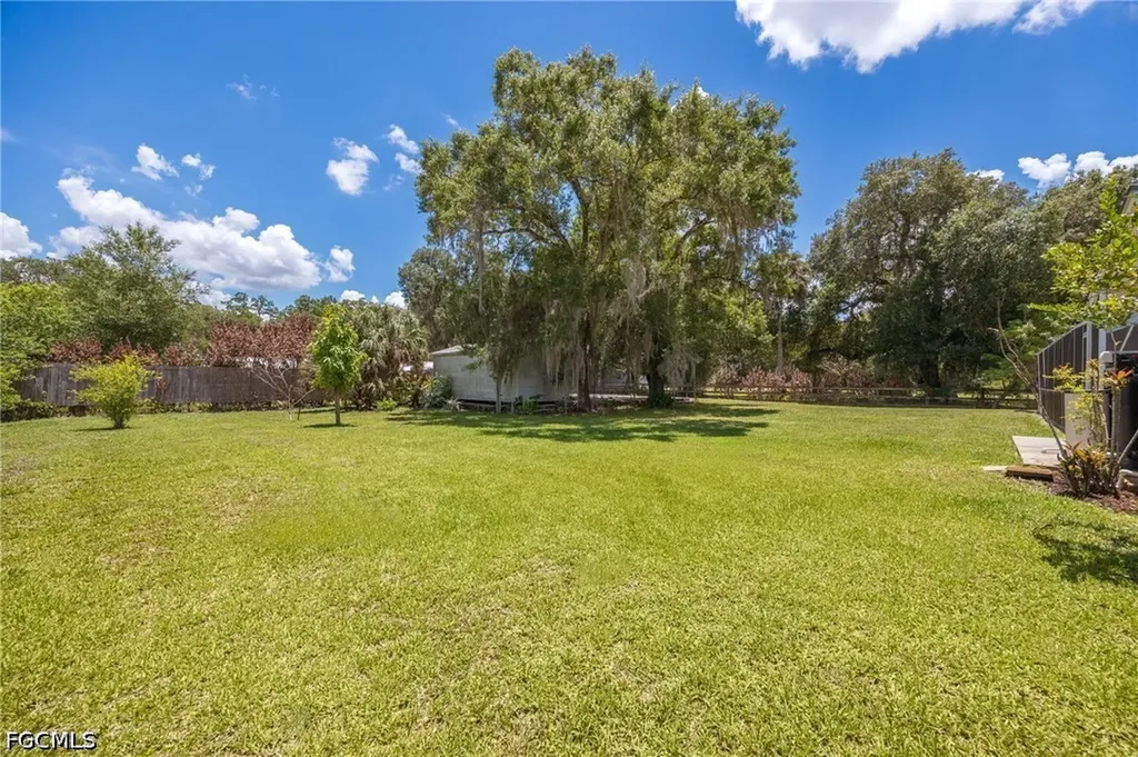 22031 Edwards Drive Alva FL 33920