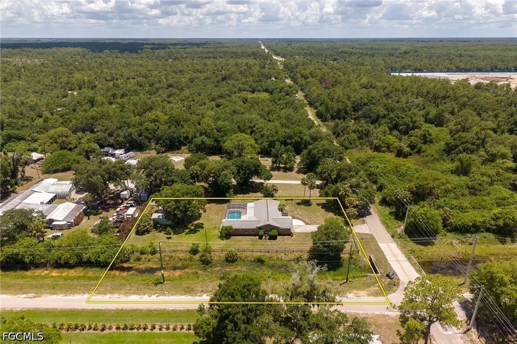 22031 Edwards Drive Alva FL 33920