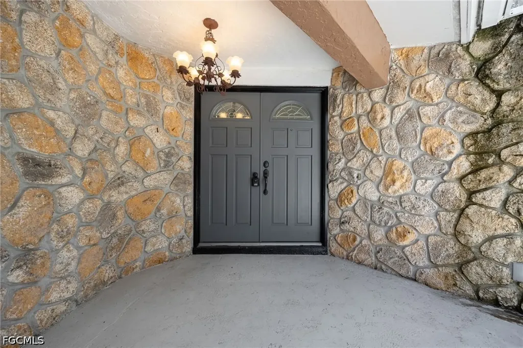 22031 Edwards Drive Alva FL 33920
