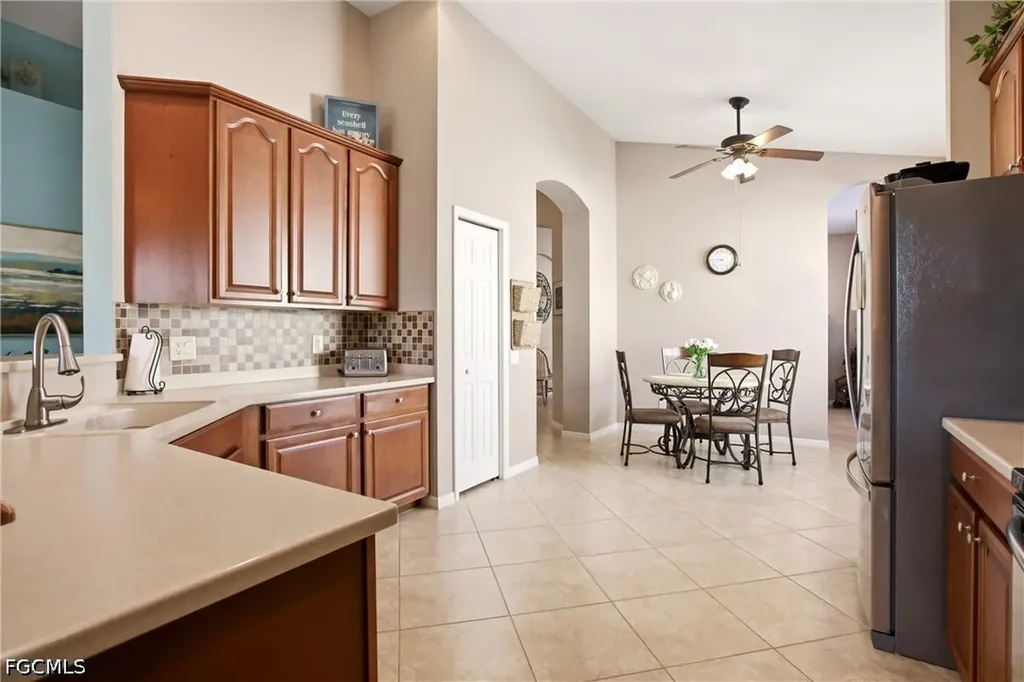 2621 Brightside Court Cape Coral FL 33991