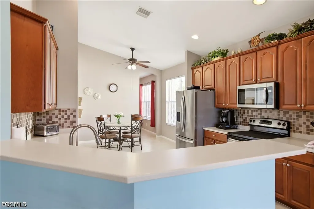 2621 Brightside Court Cape Coral FL 33991