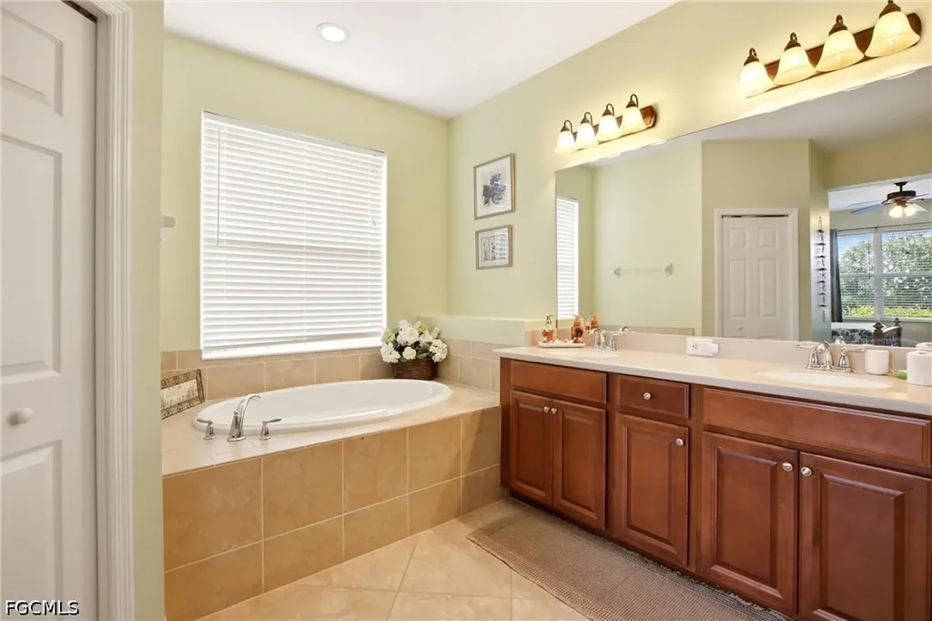 2621 Brightside Court Cape Coral FL 33991