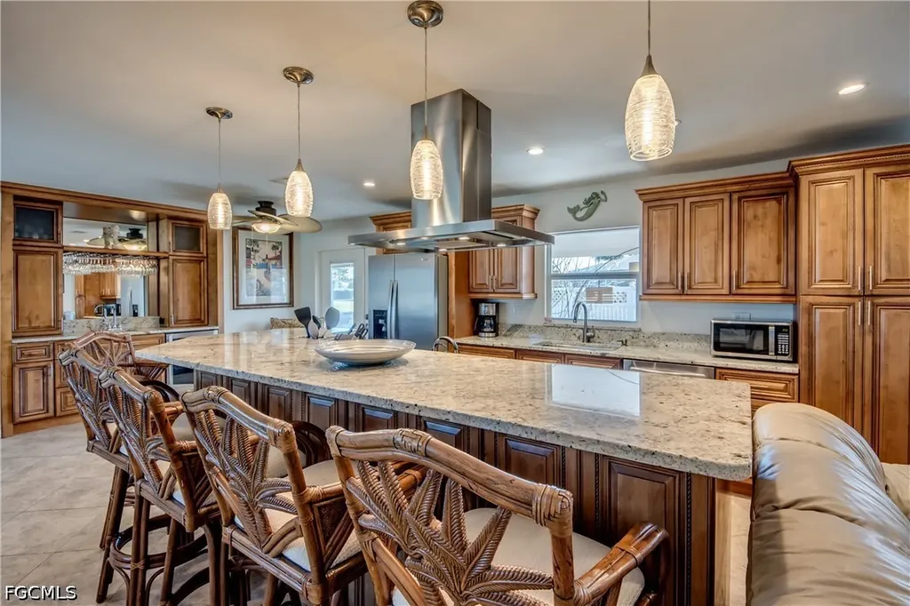 1122 El Dorado Parkway E Cape Coral FL 33904