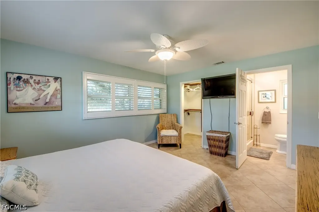 1122 El Dorado Parkway E Cape Coral FL 33904