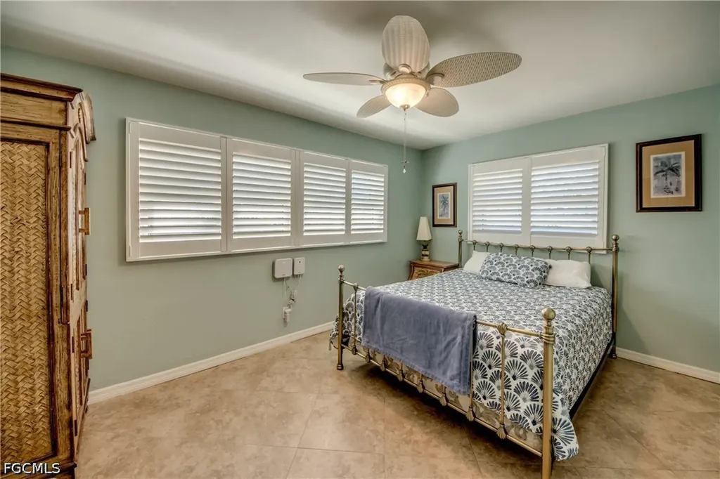 1122 El Dorado Parkway E Cape Coral FL 33904