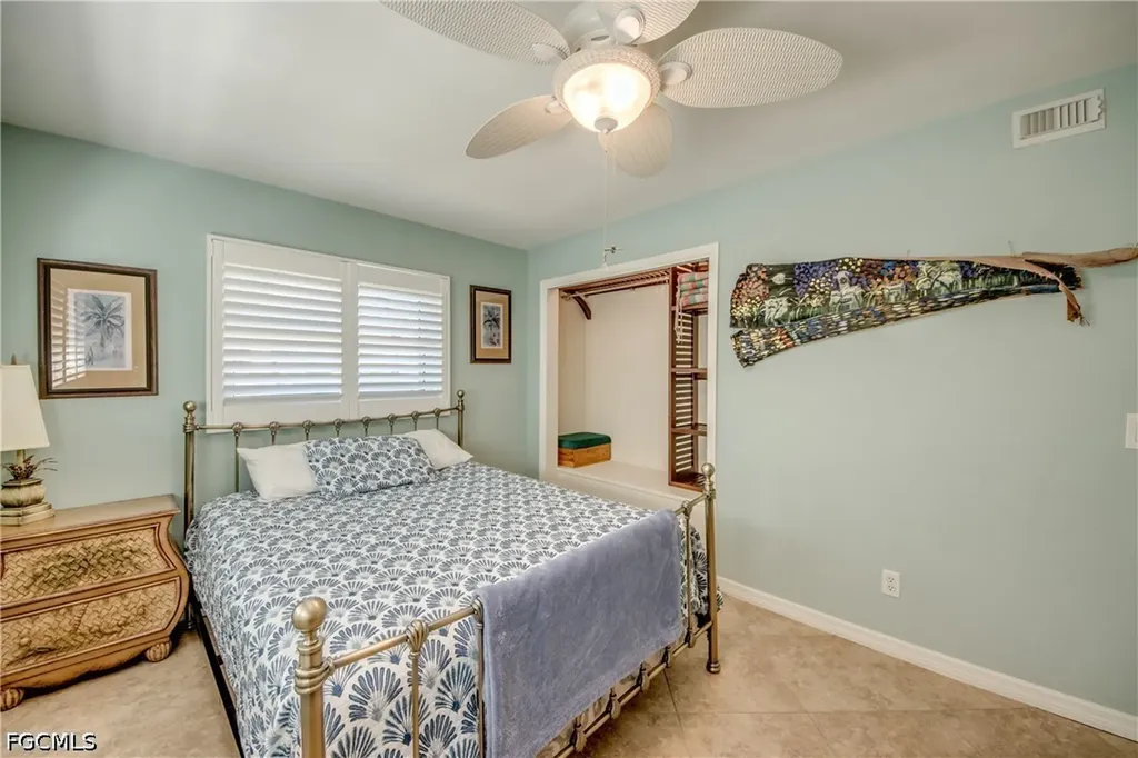 1122 El Dorado Parkway E Cape Coral FL 33904
