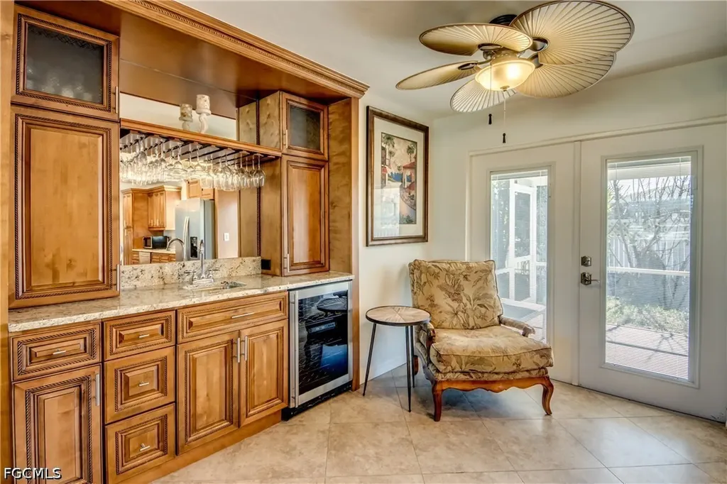 1122 El Dorado Parkway E Cape Coral FL 33904