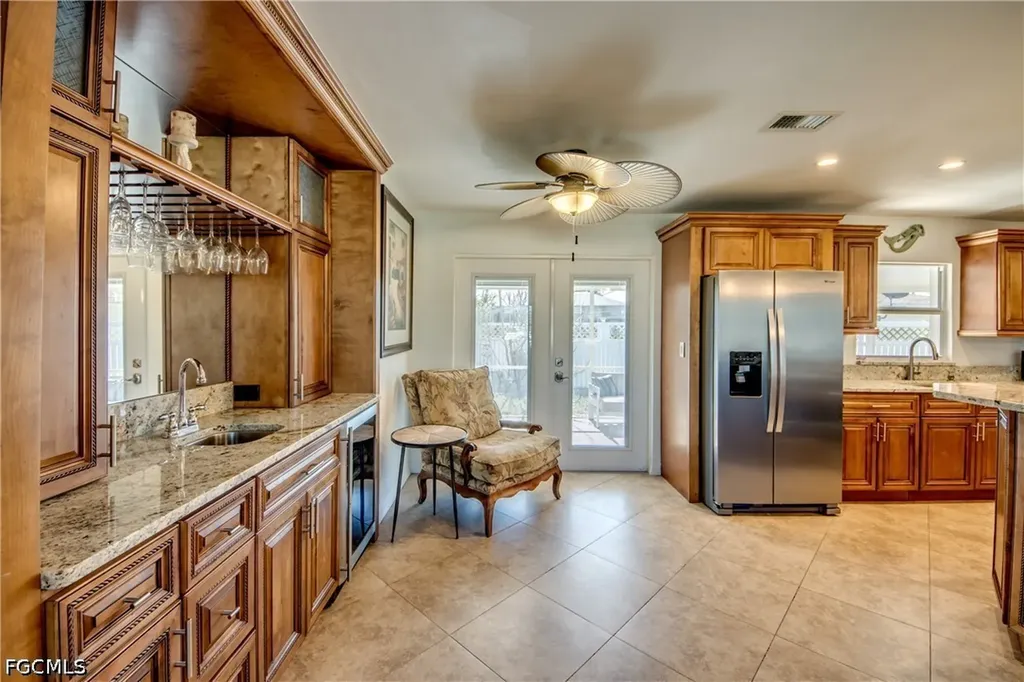 1122 El Dorado Parkway E Cape Coral FL 33904