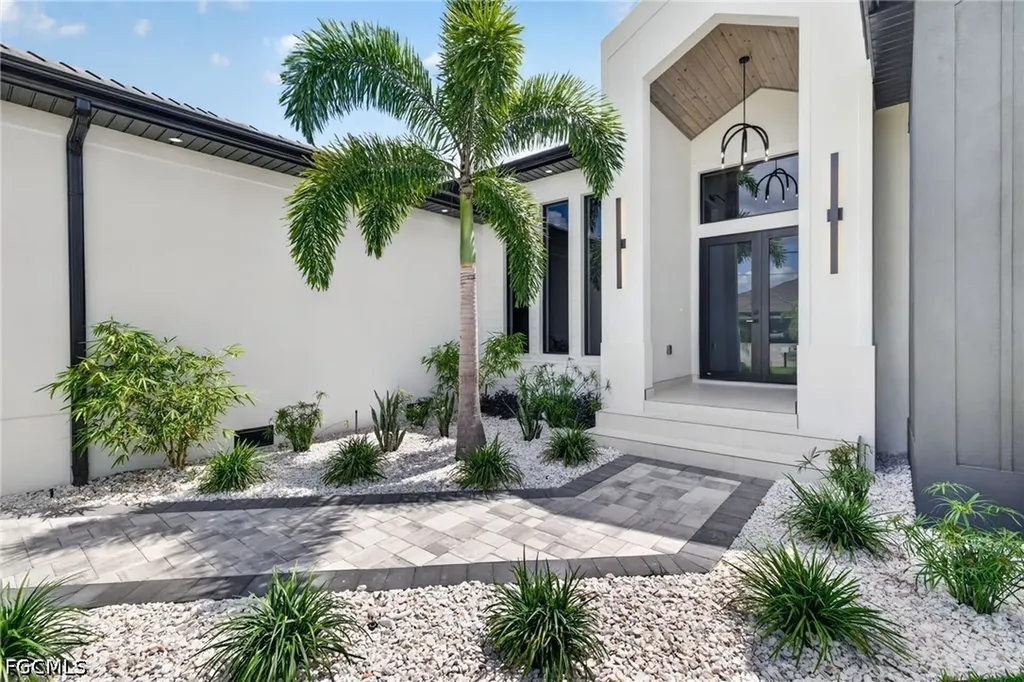 209 NW 35th Place Cape Coral FL 33993