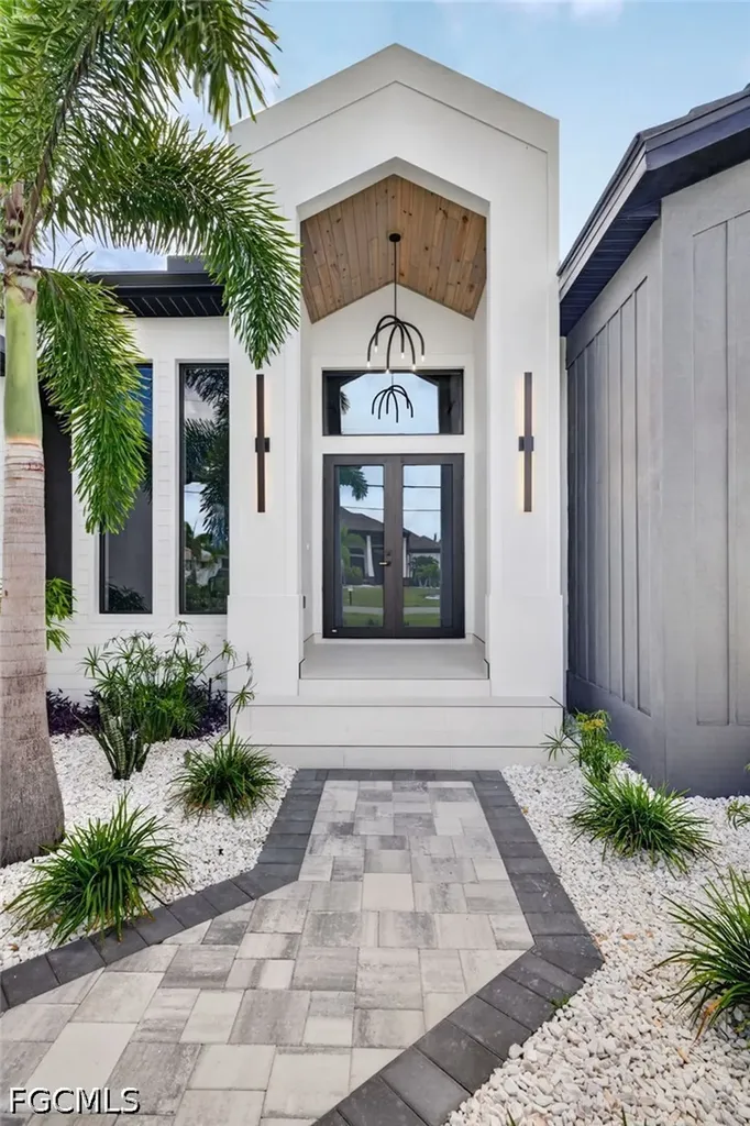 209 NW 35th Place Cape Coral FL 33993