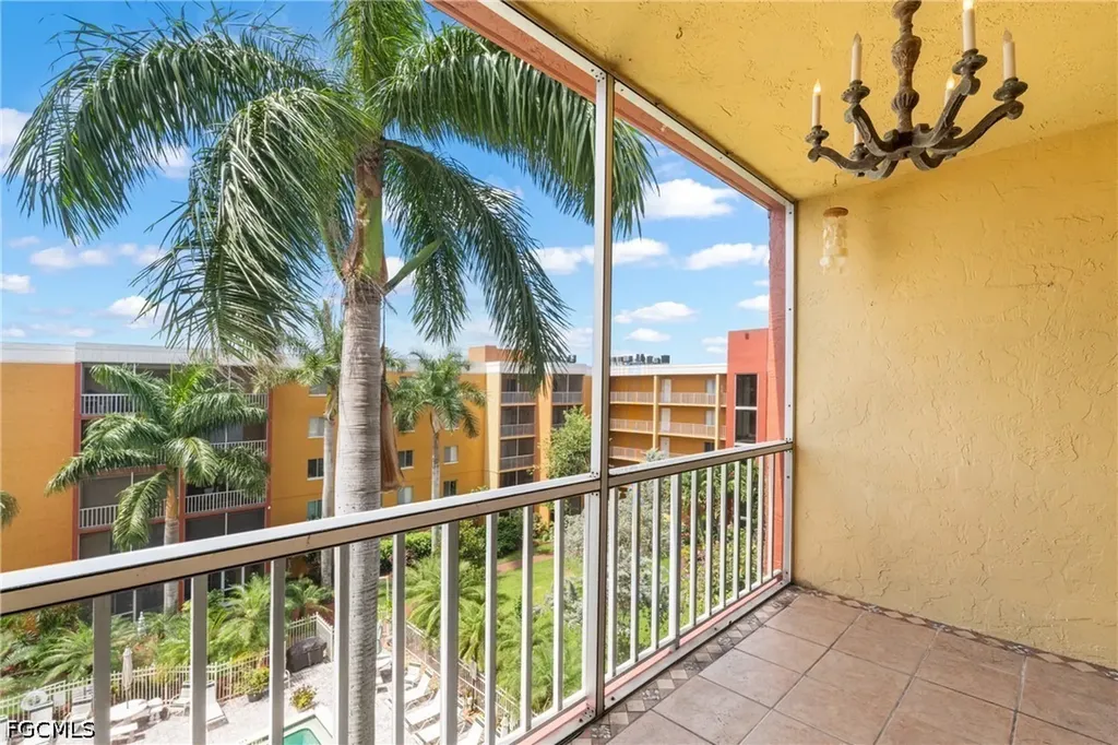 2366 E Mall Drive Fort Myers FL 33901