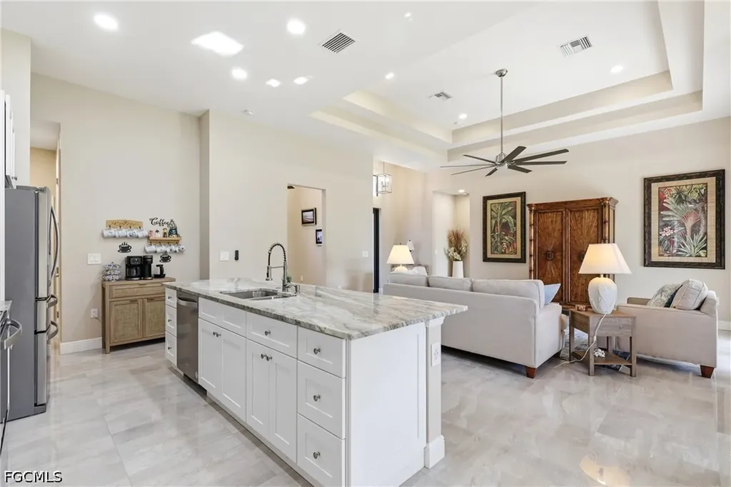 1813 NW 37th Place Cape Coral FL 33993