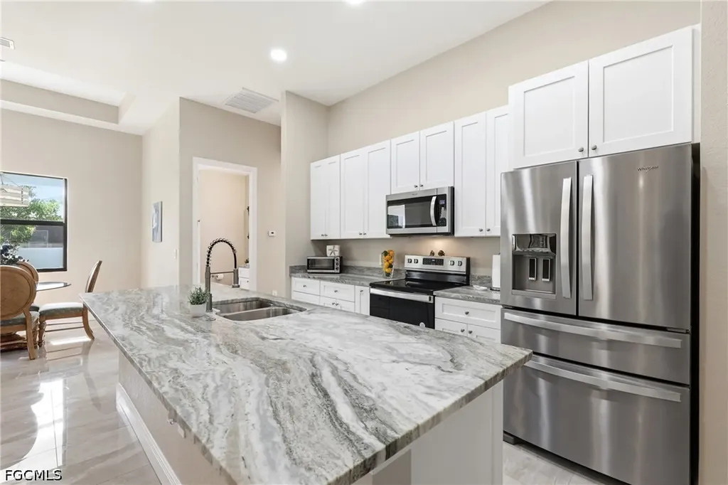 1813 NW 37th Place Cape Coral FL 33993