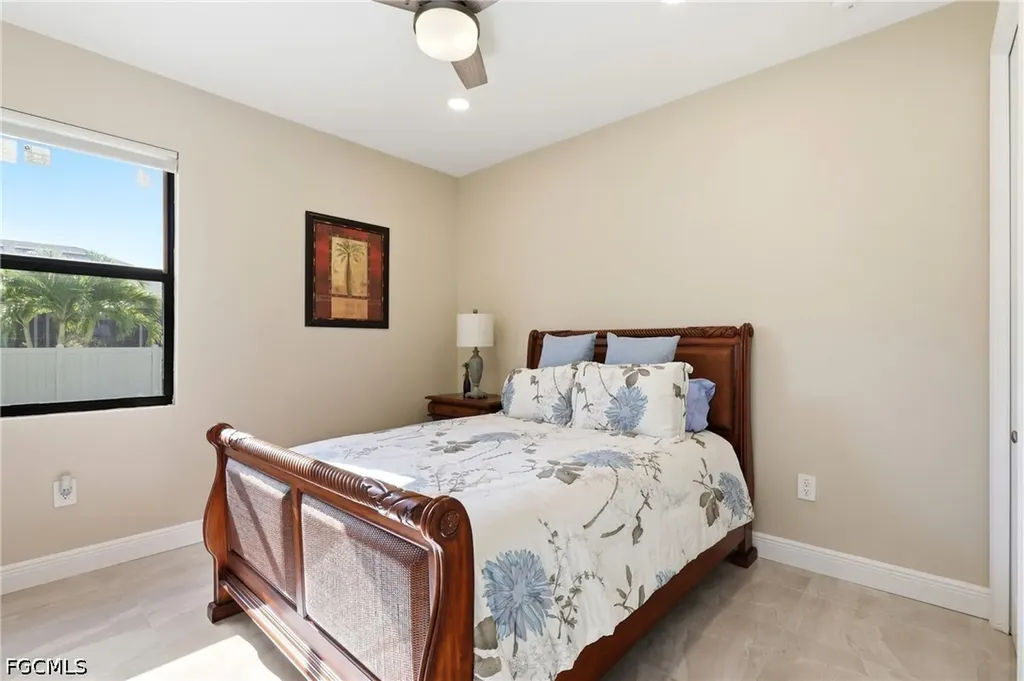 1813 NW 37th Place Cape Coral FL 33993