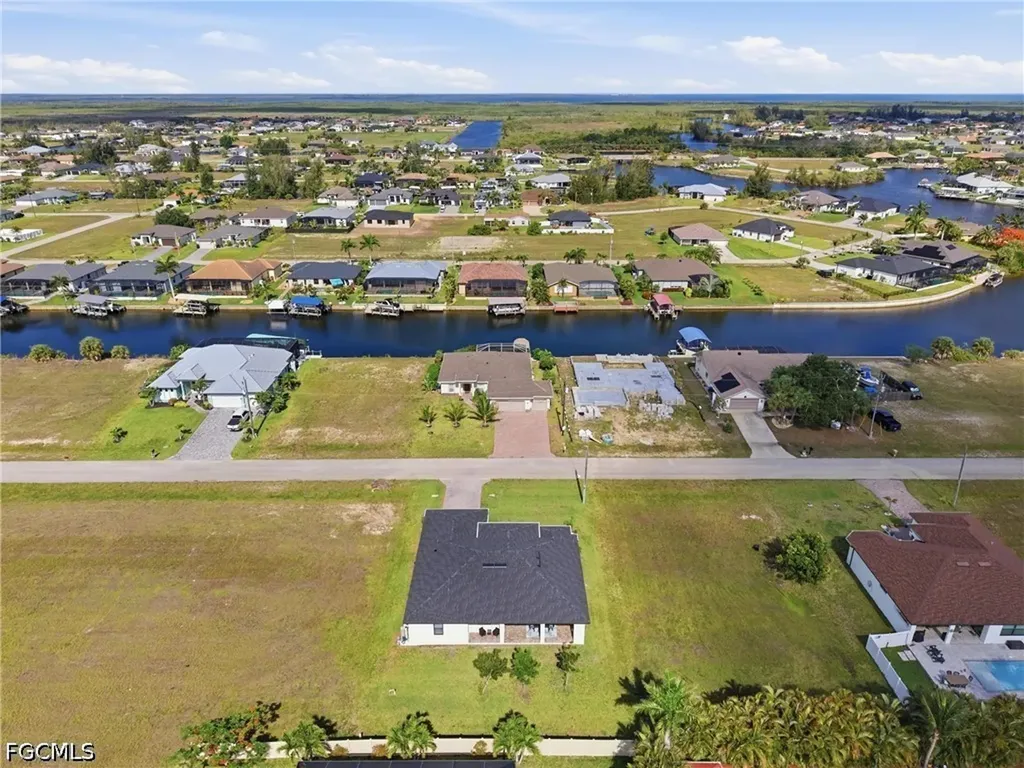 1813 NW 37th Place Cape Coral FL 33993