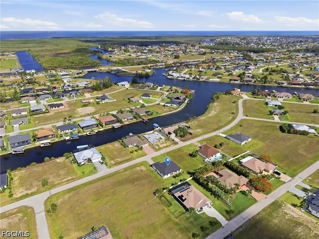 1813 NW 37th Place Cape Coral FL 33993