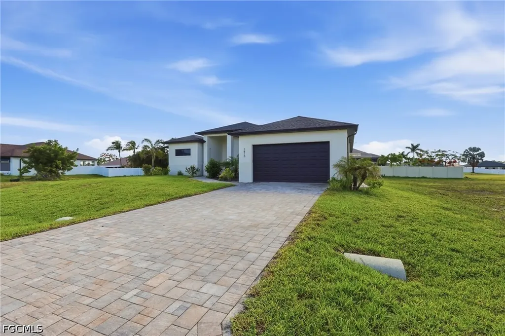 1813 NW 37th Place Cape Coral FL 33993