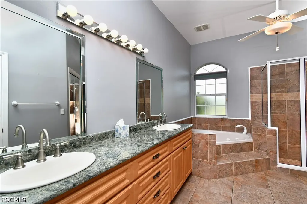 2313 SW 53rd Terrace Cape Coral FL 33914