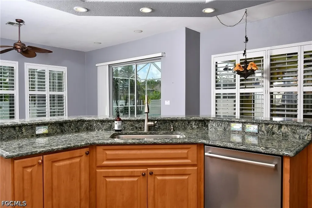 2313 SW 53rd Terrace Cape Coral FL 33914
