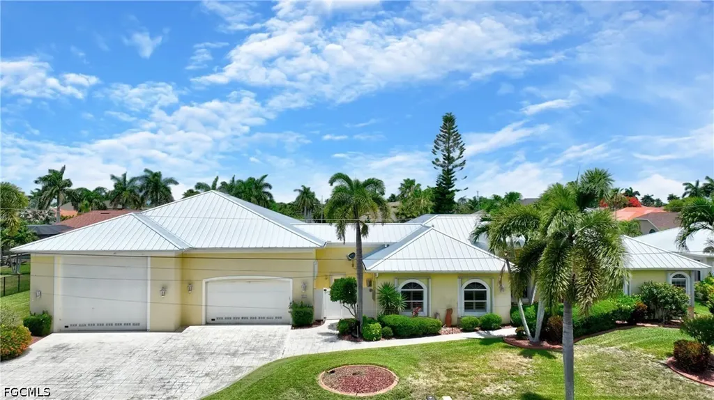 2313 SW 53rd Terrace Cape Coral FL 33914