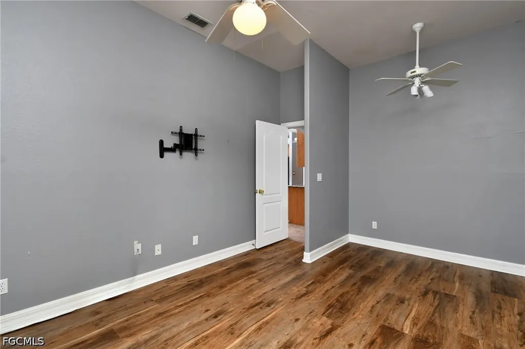 2313 SW 53rd Terrace Cape Coral FL 33914
