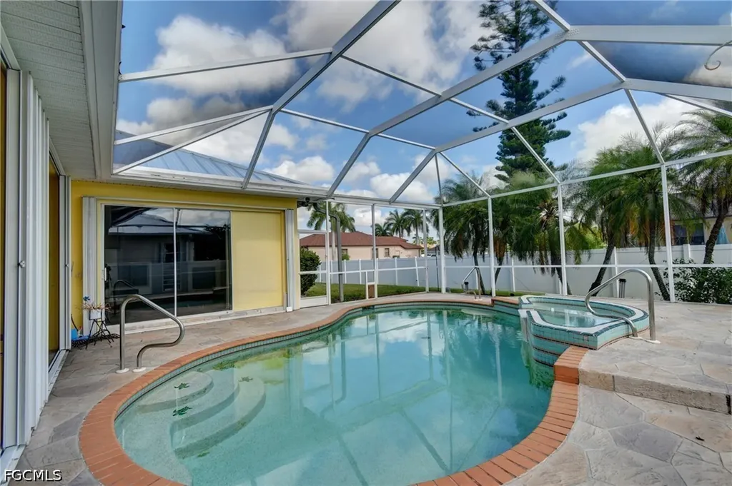 2313 SW 53rd Terrace Cape Coral FL 33914