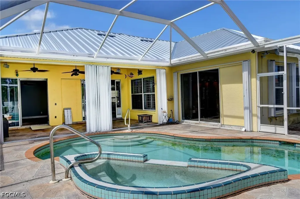 2313 SW 53rd Terrace Cape Coral FL 33914