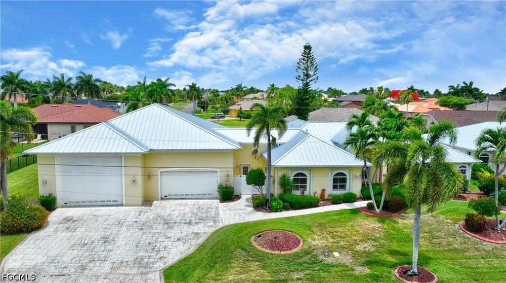 2313 SW 53rd Terrace Cape Coral FL 33914