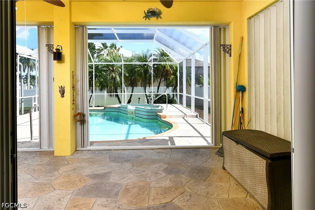 2313 SW 53rd Terrace Cape Coral FL 33914
