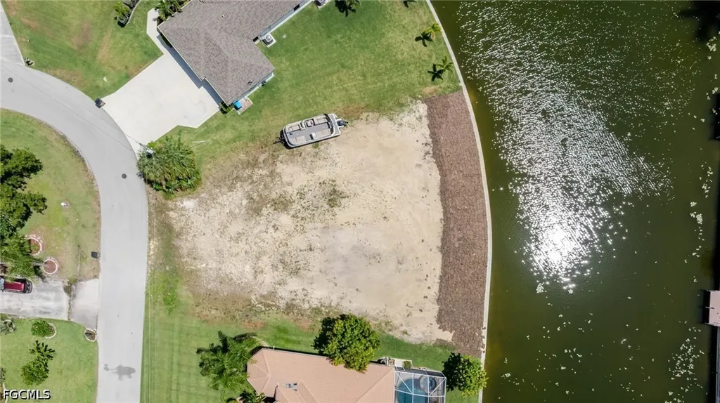 506 NE 21st Place Cape Coral FL 33909