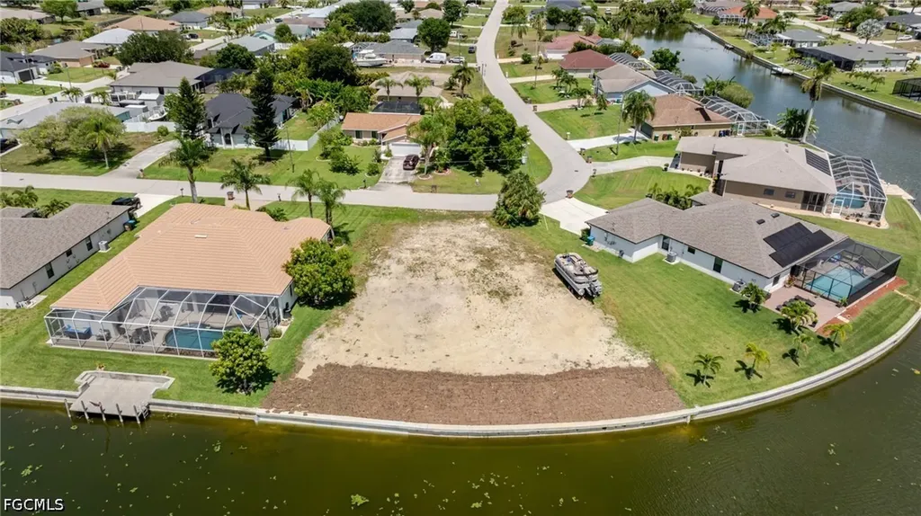 506 NE 21st Place Cape Coral FL 33909