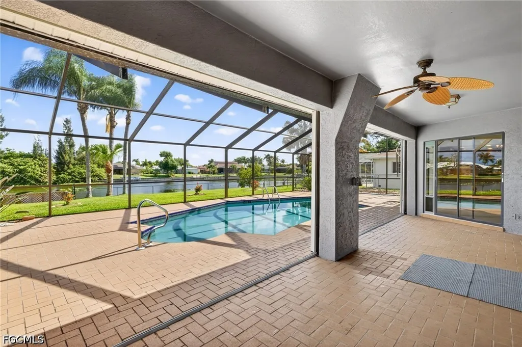 609 SE 21st Street Cape Coral FL 33990