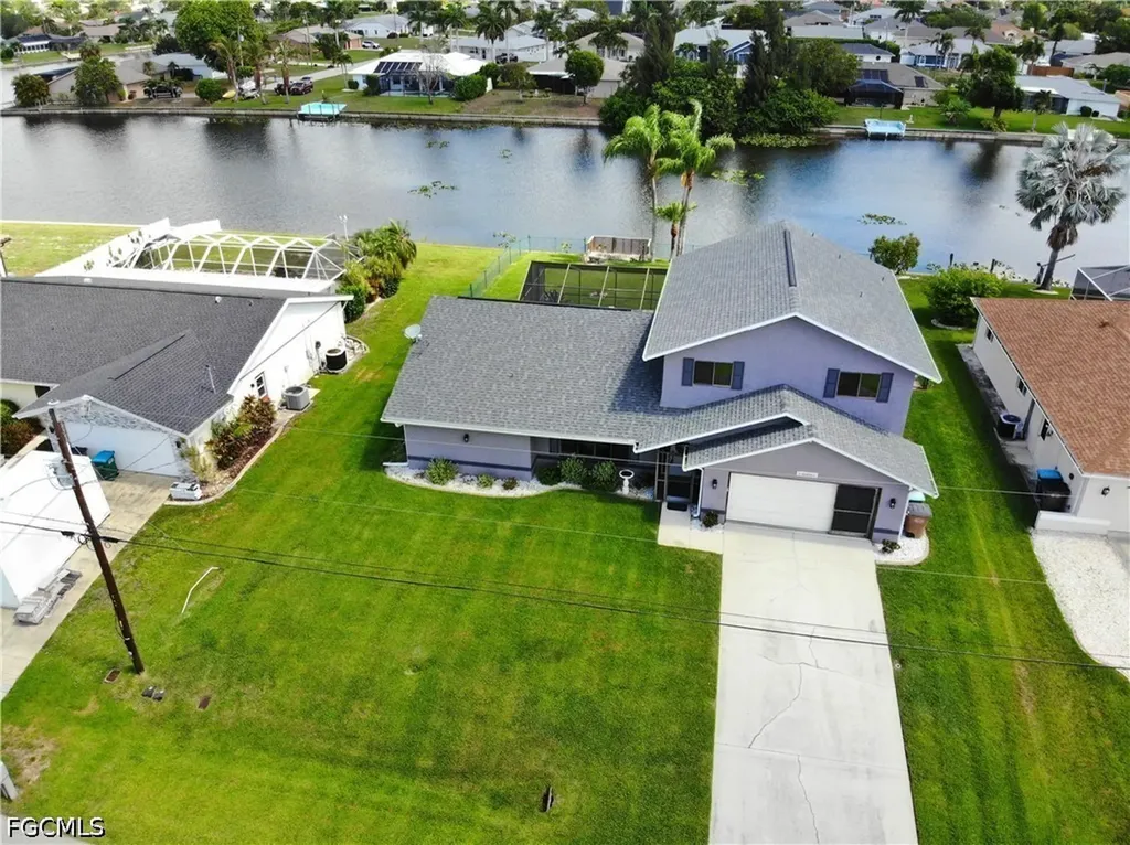 609 SE 21st Street Cape Coral FL 33990