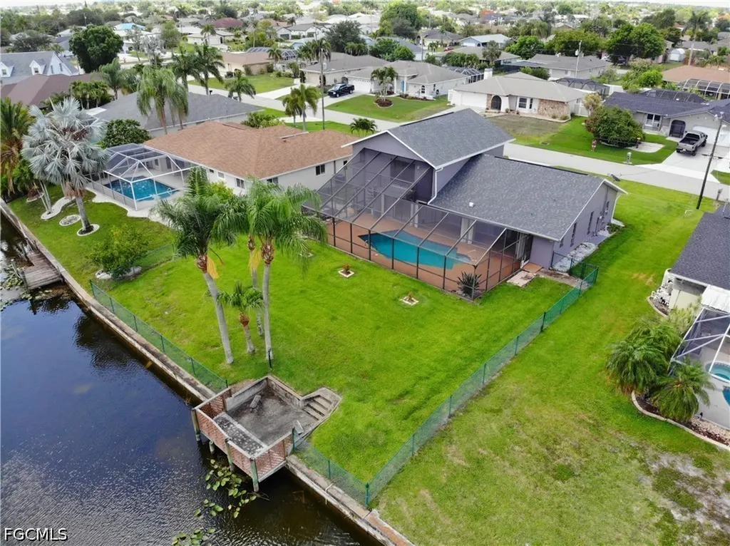 609 SE 21st Street Cape Coral FL 33990