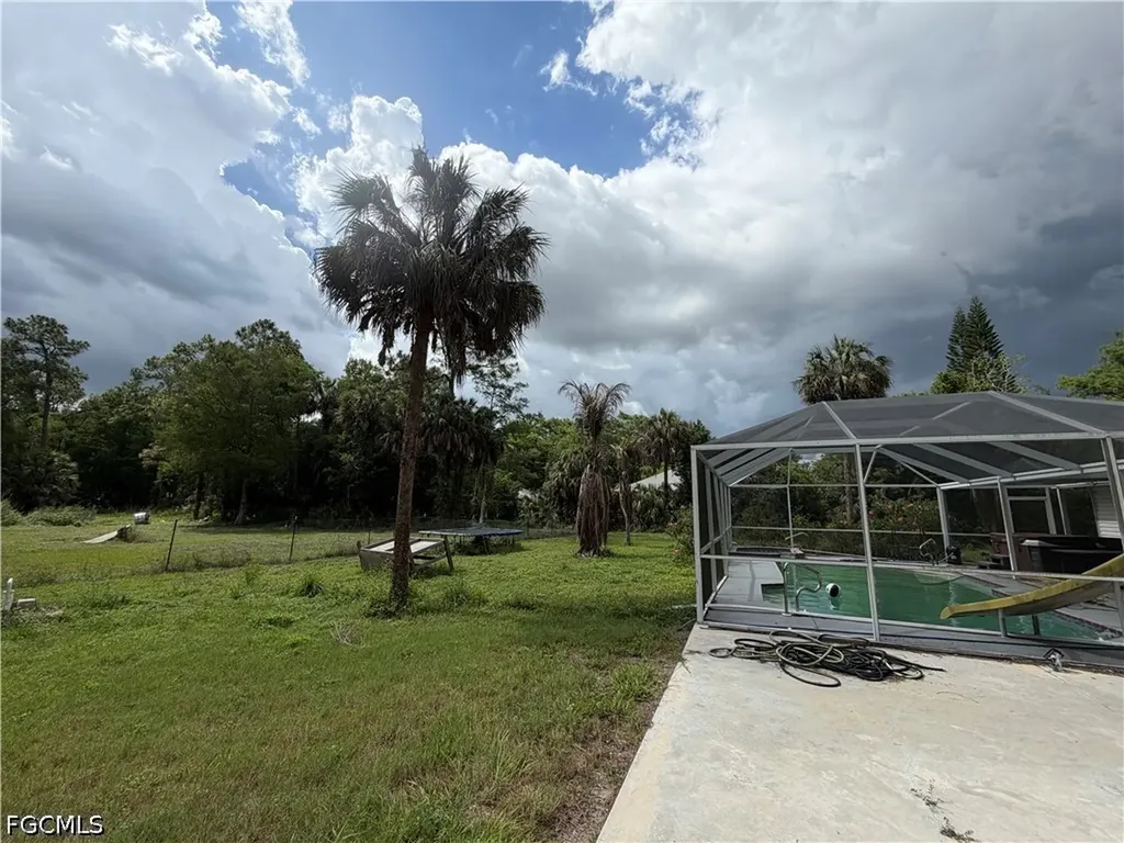 281 8th Street SE Naples FL 34117
