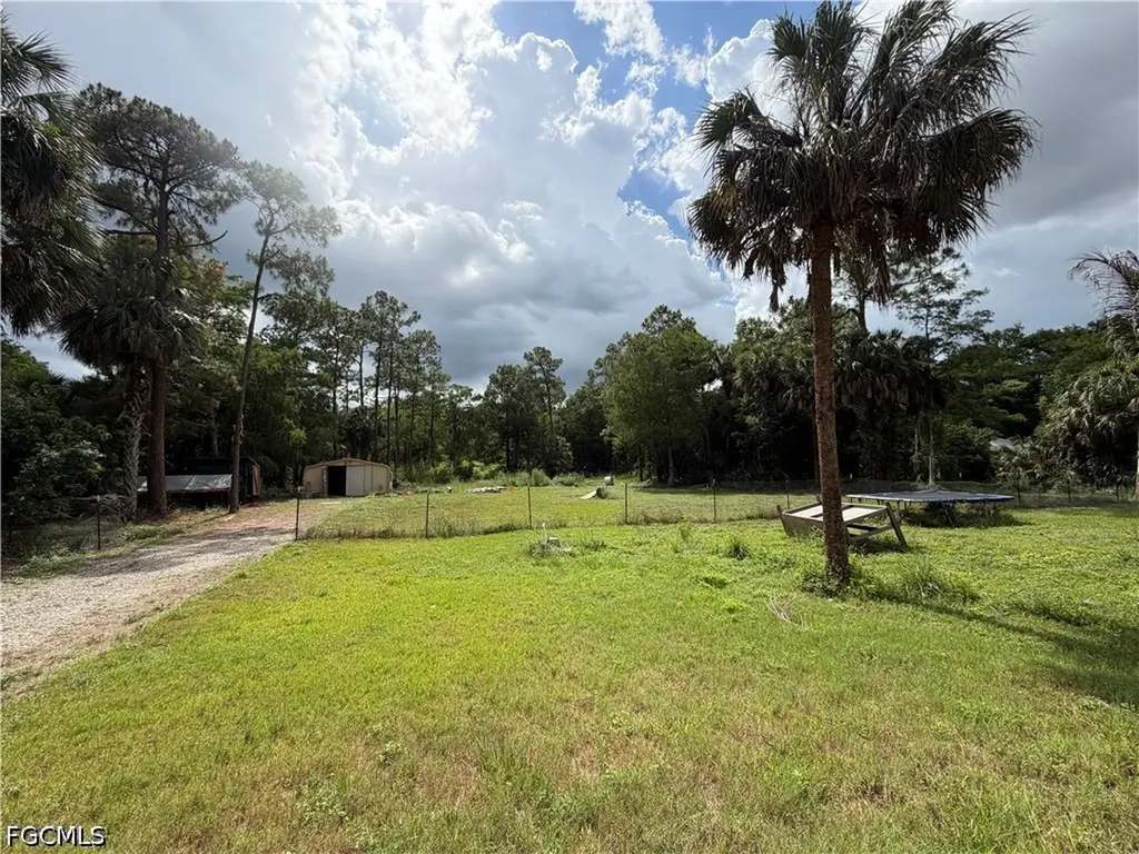 281 8th Street SE Naples FL 34117