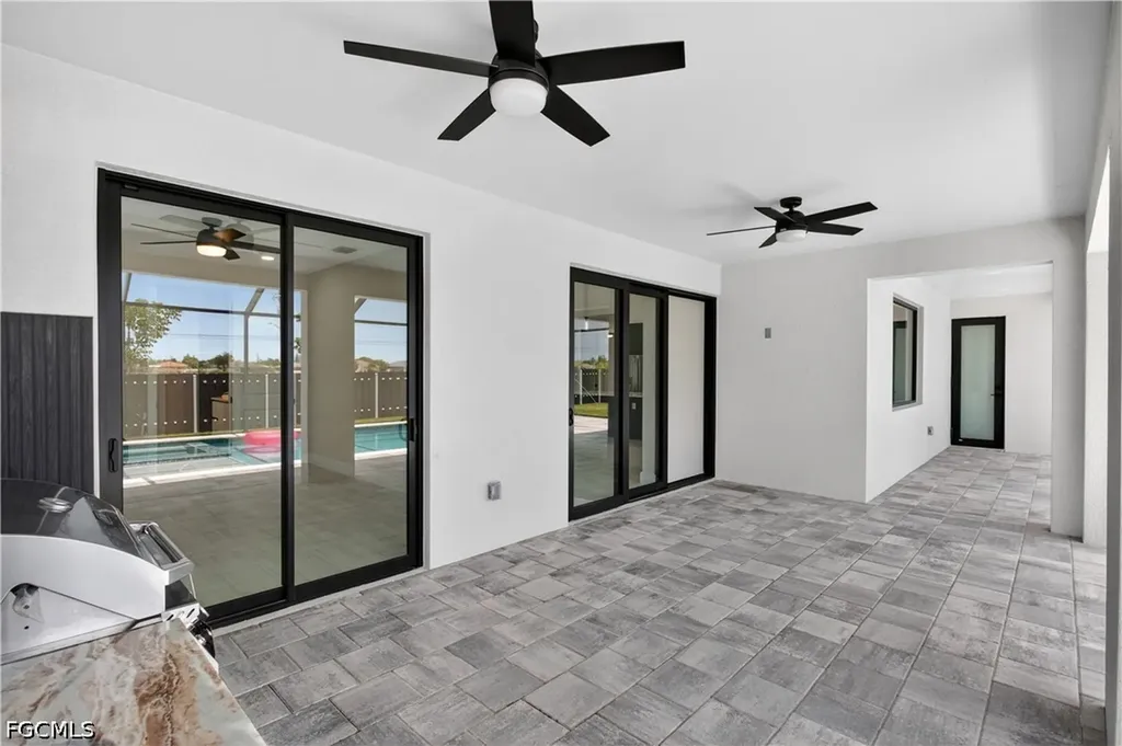 819 SW 16th Terrace Cape Coral FL 33991